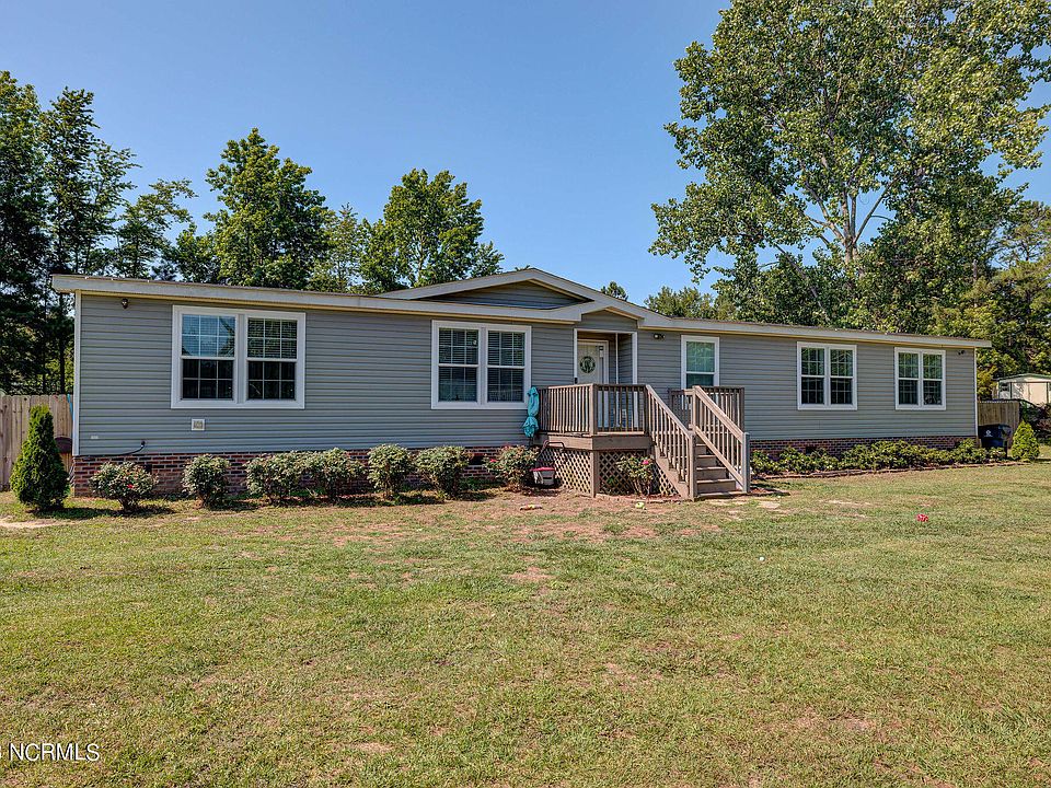 1st image of 4011 Cottonwood Trail NE