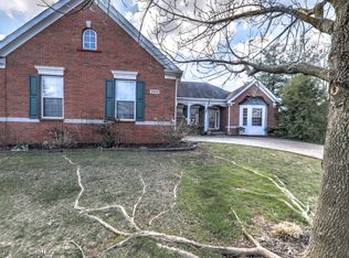 9802 White Blossom Blvd, Louisville, KY 40241