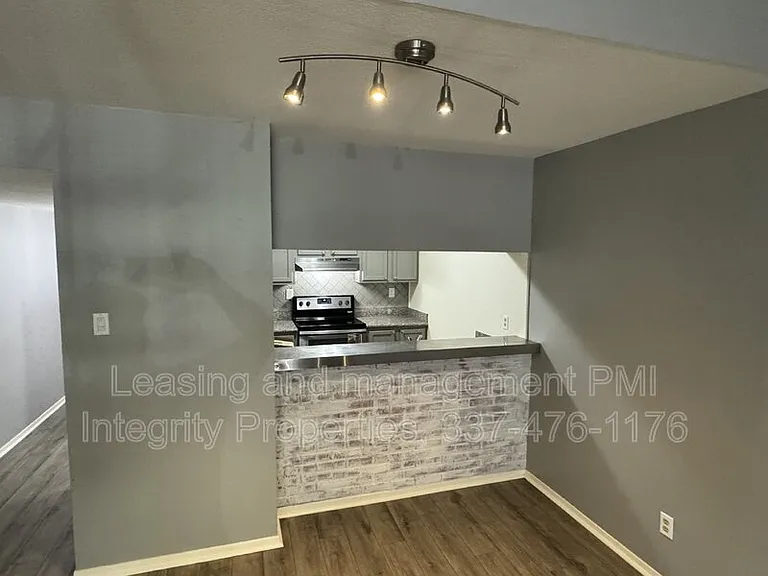 300 Lozes Ave #1603 — Photo 4