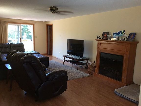 5th image of 29 Elmwood St