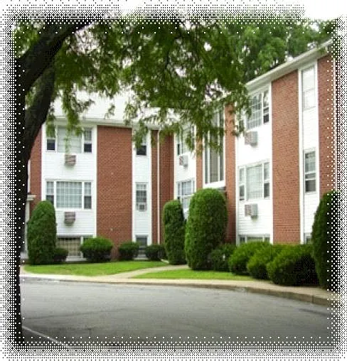 Evergreen Apartments — Photo 12