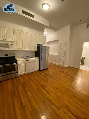 Rented by Fifth & Forever LLC | media 35