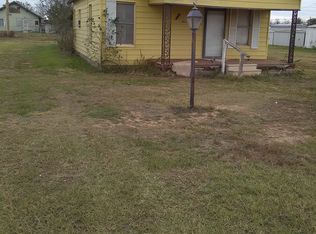212 Avenue D, Ralls, TX 79357