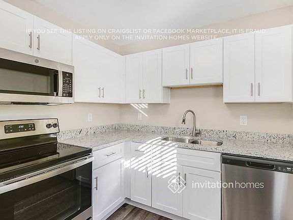 5th image of 2826 17th Ave N