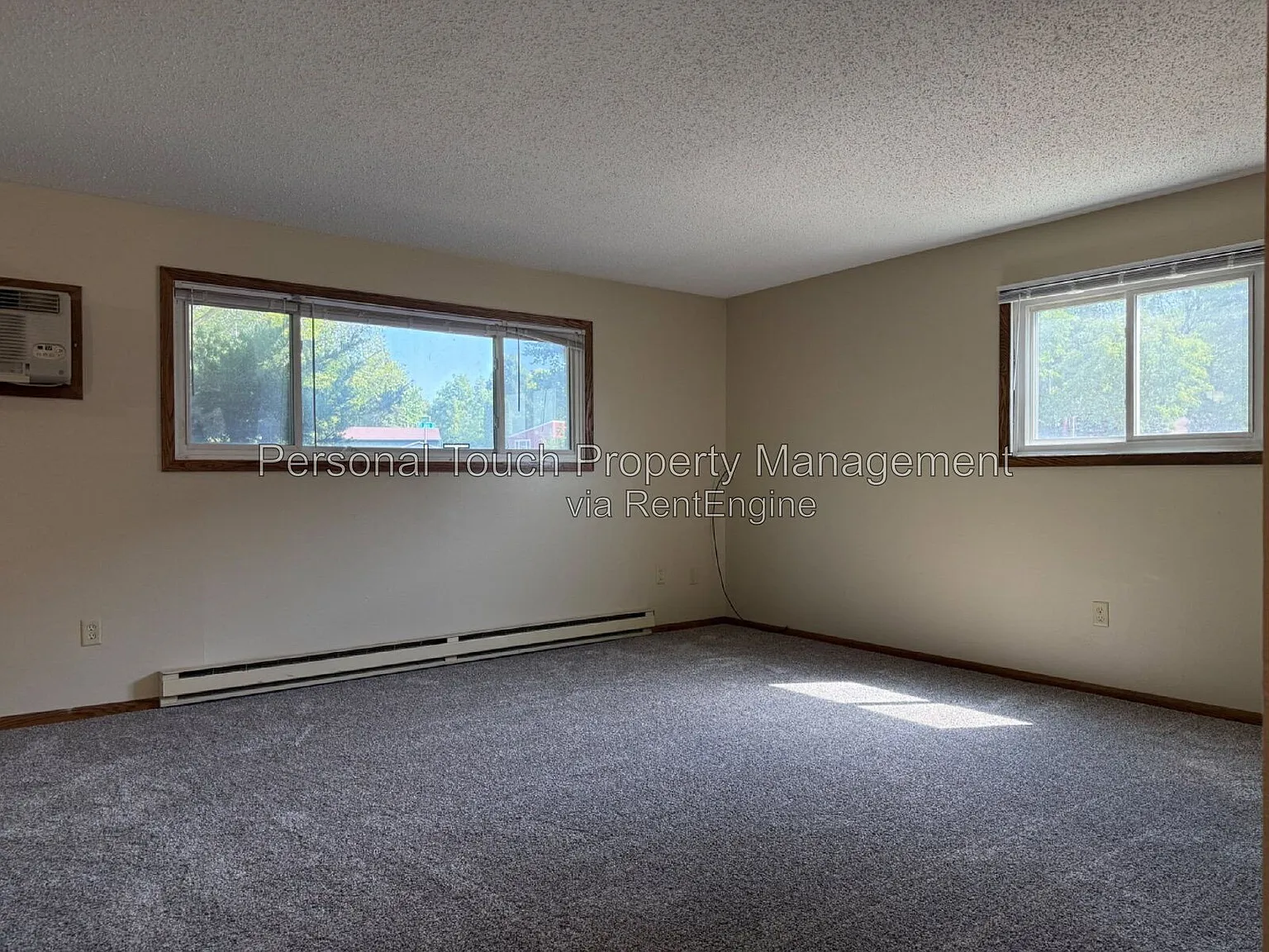 2 bed, 1.0 bath, $700 — Photo 3