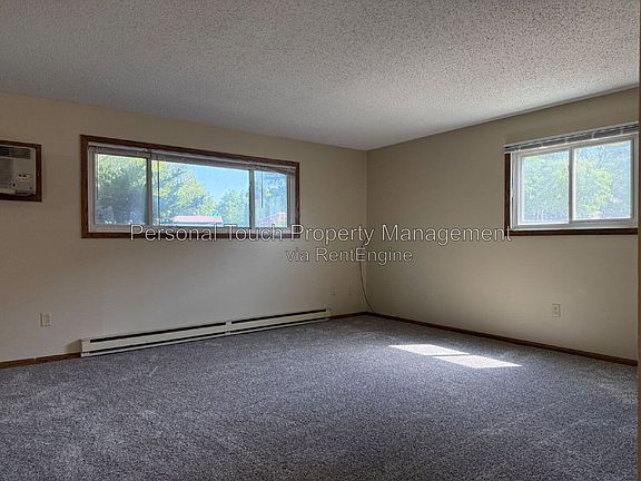 3rd image of 2342 20th Ave S #2