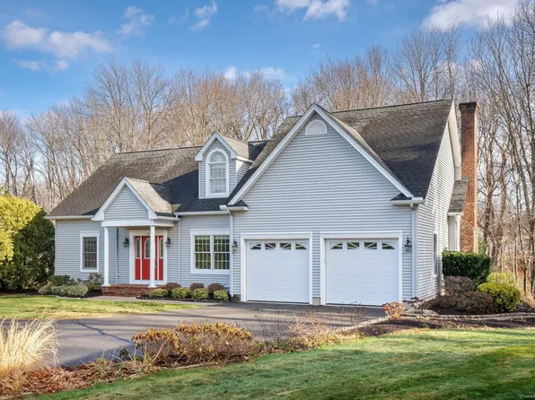 28 Oliver Trail #28, Suffield, CT 06078