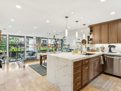 8212 Marina Pacifica Dr N, Long Beach, CA, 90803