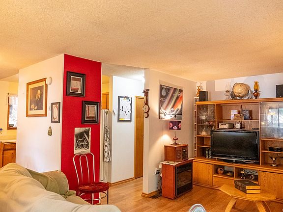 3rd image of 2611 Gunwhale Rd