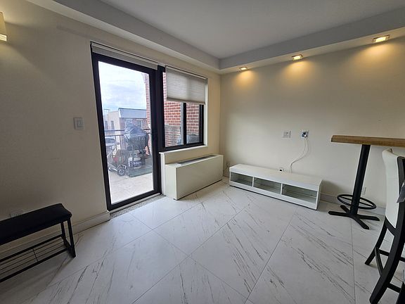 4th image of 25-27 23rd St #3