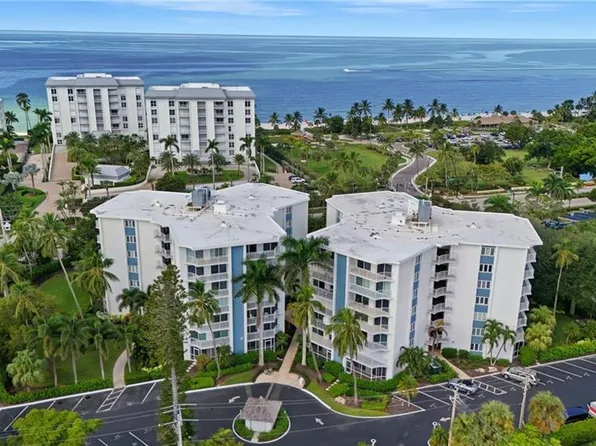 1300 Gulf Shore Blvd N, Naples, FL