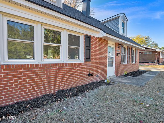2nd image of 508 Cardinal Drive