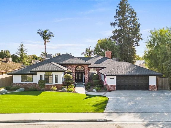 3rd image of 7413 Lovetta Dr