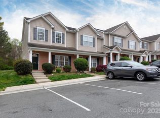 3138 Golden Dale Ln, Charlotte, NC 28262