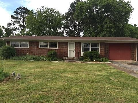 1st image of 103 Horseshoe Dr