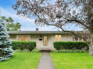 715 E Baldwin Rd, Palatine, IL 60074