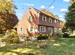 15 Orchard Heights Rd, Essex, CT 06426