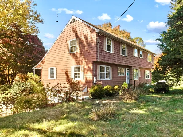 15 Orchard Heights Road, Essex, CT 06426