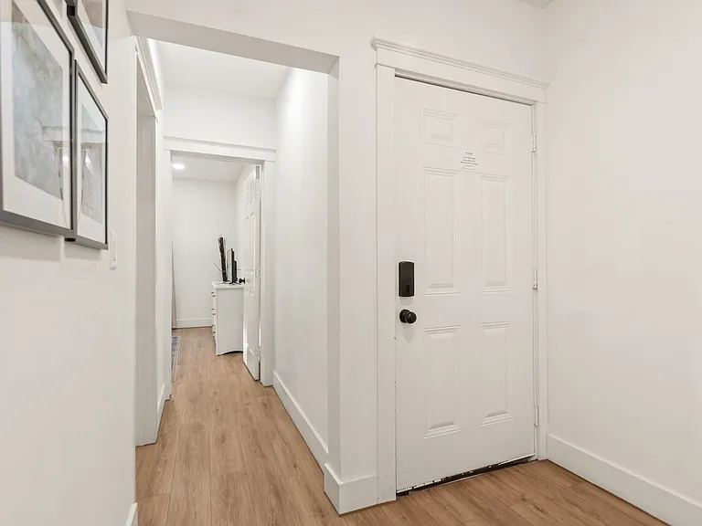 102 S Lockwood Dr #4 — Photo 13