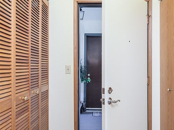 3rd image of 18150 73rd Ave NE #B303