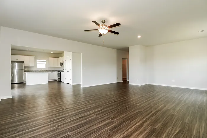 3 bed, 2.0 bath, 1655 sqft, $2,475 — Photo 4