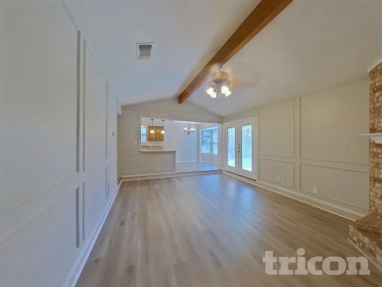 8033 Berrybrook Dr — Photo 2