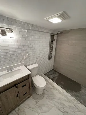 Sold by Glory Homes Realty | media 15