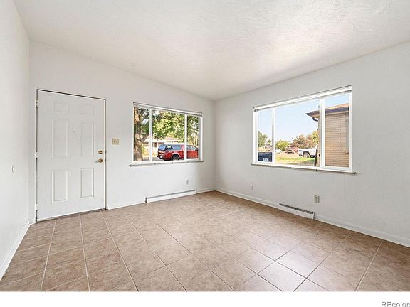 3rd image of 1024-1026 31st Avenue