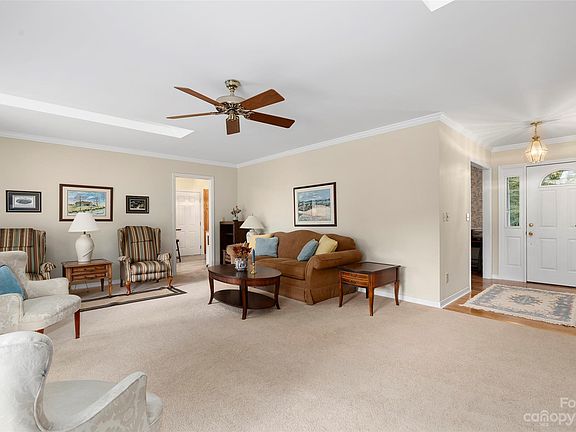 5th image of 126 Auburn Park Dr