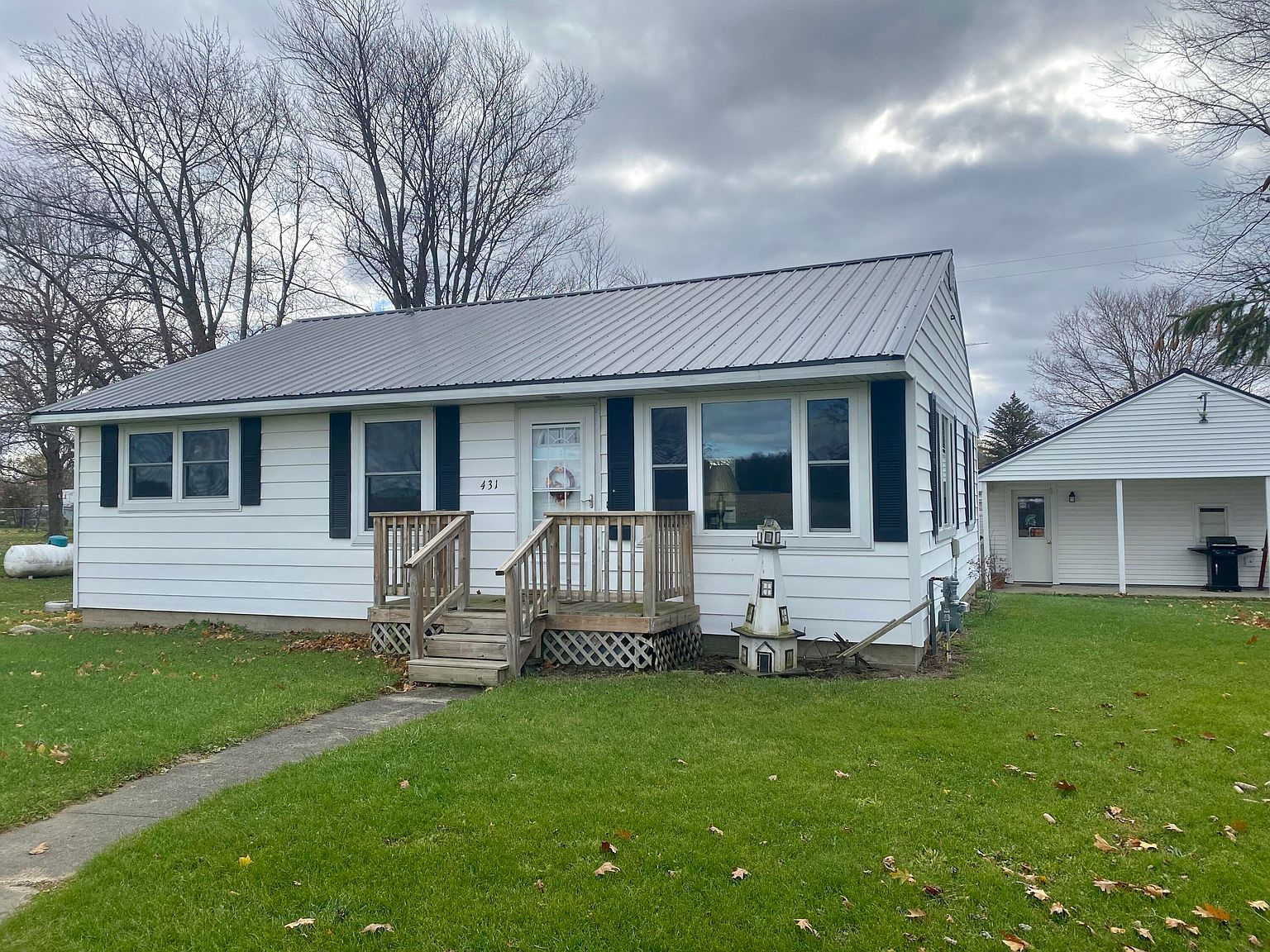 431 W Center St, Waldron, MI 49288 Zillow