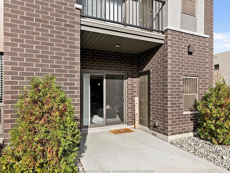 5840 Newman Blvd #205 — Photo 2