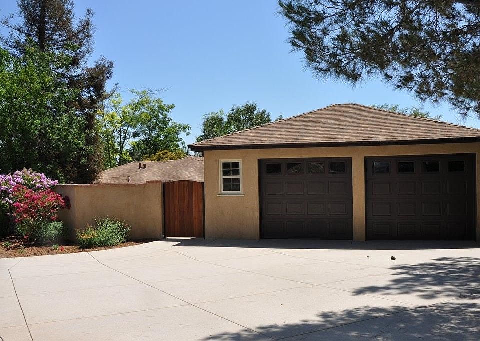 1st image of 5225 La Crescenta Ave