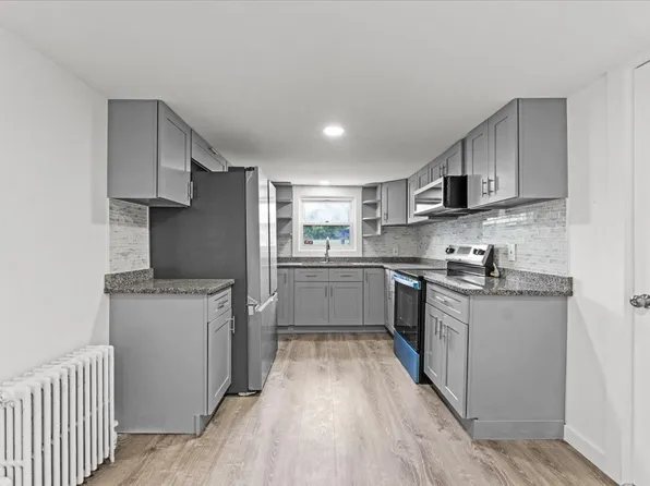 402 River St, Duryea, PA 18642