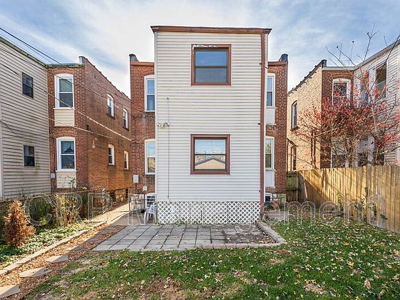 4th image of 4525 Flora Ave