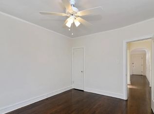 5454 N Campbell Ave #2W, Chicago, IL 60625