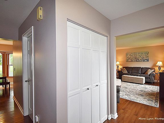 4th image of 701 Redden Ct