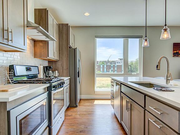3rd image of 3131 W Conejos Pl Unit 2