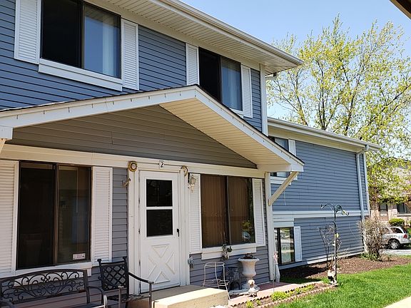 2nd image of 29W535 Winchester Cir S Unit 2