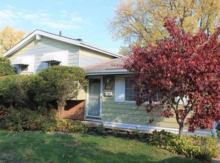 6393 Edgehurst Dr, Brookpark, OH 44142