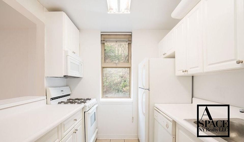 2nd image of 346 E 63rd St APT 4C