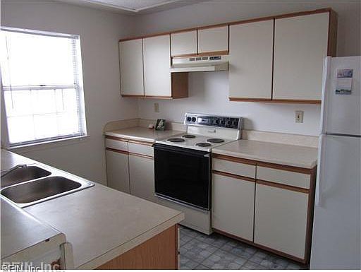 4th image of 4426 Segovia Ct
