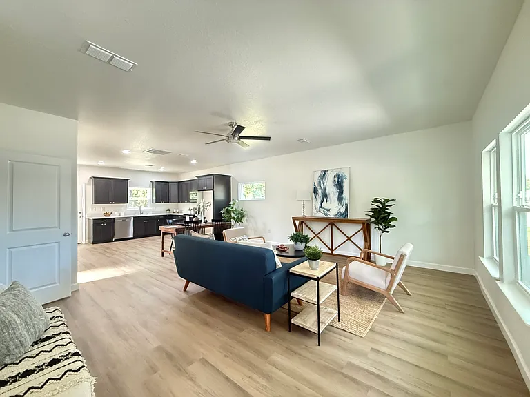 13445 NW 154th Ave — Photo 9