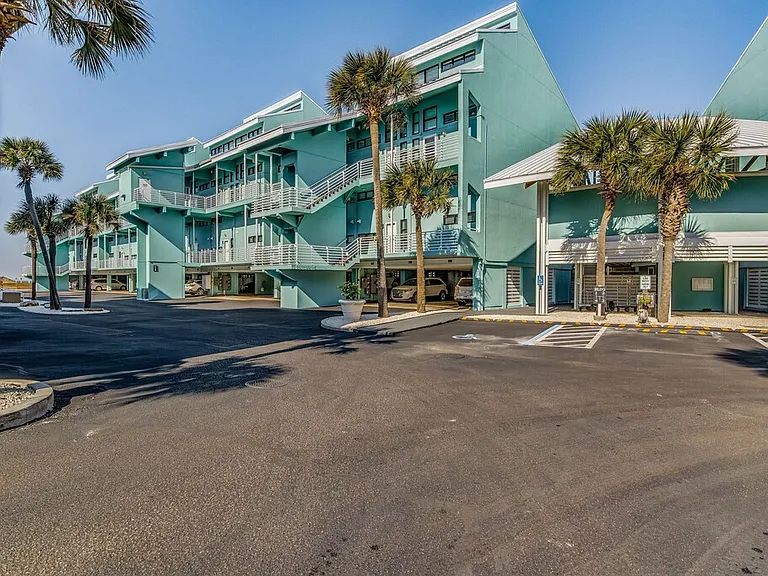 1390 Fort Pickens Rd #210 — Photo 39