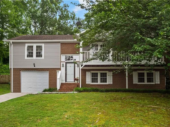 208 Cloverbrook Dr, Jamestown, NC 27282