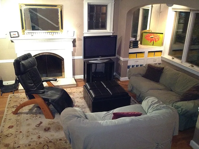 Living room.