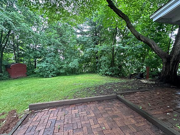 2nd image of 1307 Park St