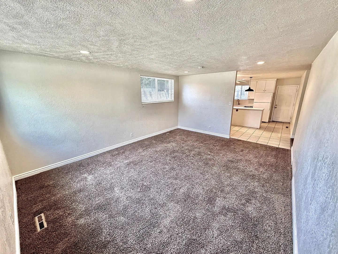2564 S. 700 E. — Photo 3