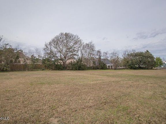 5th image of 403 Goose Pointe Blvd Lot 18