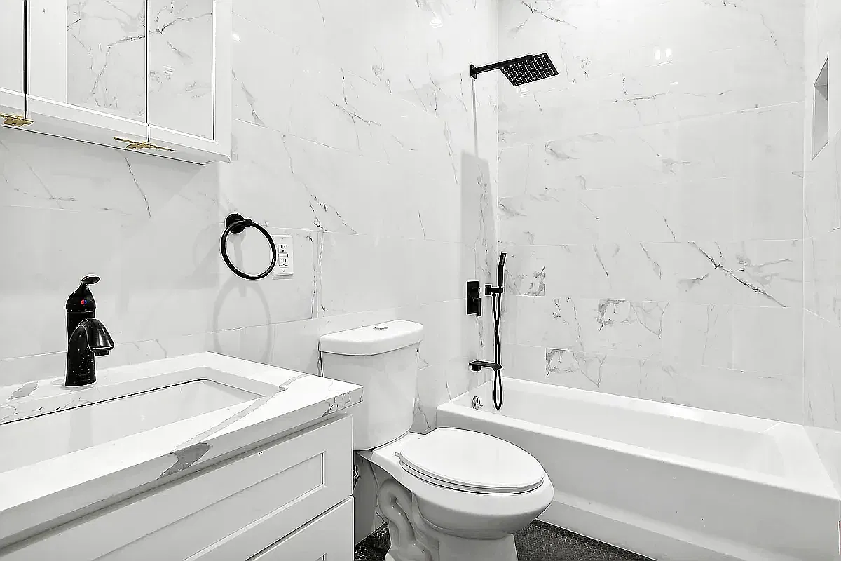 428 Irving Avenue — Photo 4