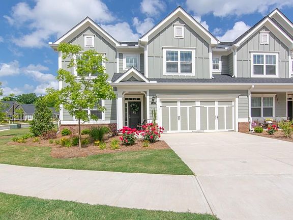 2nd image of 321 Cherokee Station Cir #82